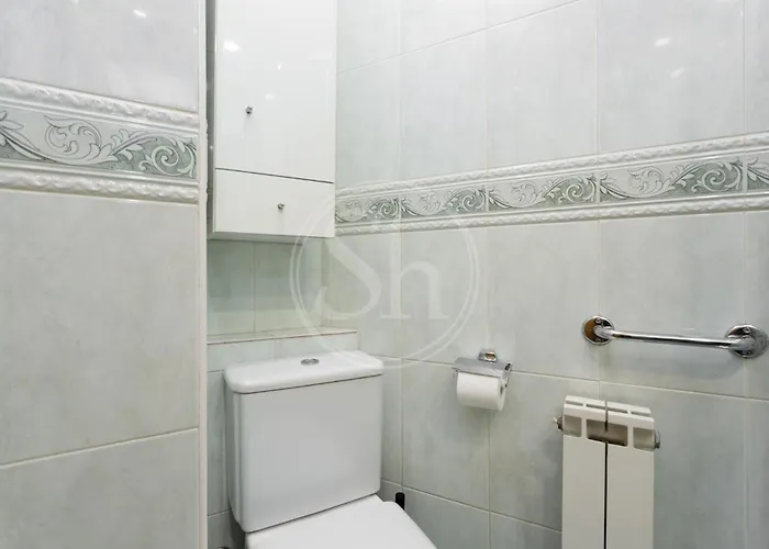 3 Con Balcon برشلونة